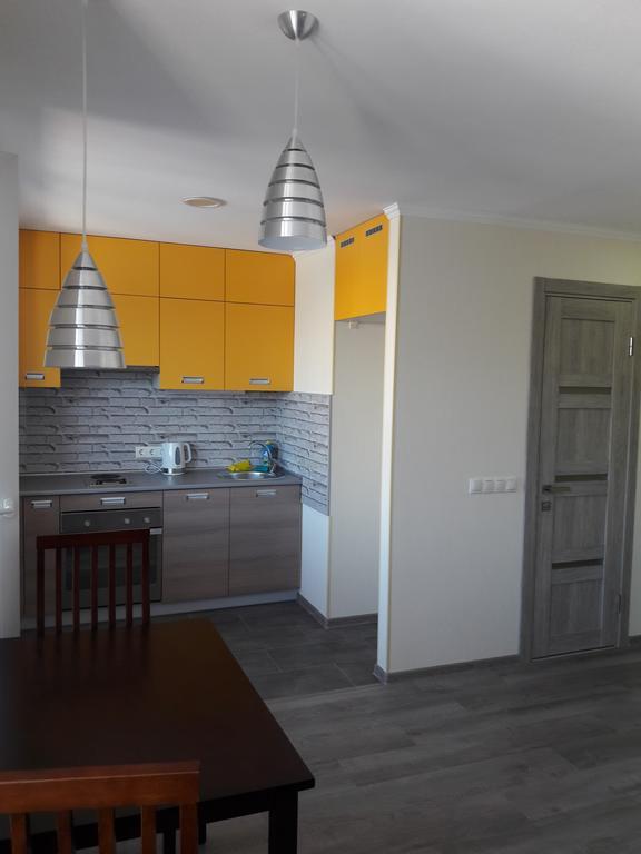 Apartmens Near Metalist Apartment Kharkiv Bagian luar foto